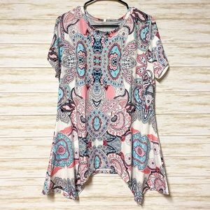 Women's Multicolored/Patterned Flowy Long Tee